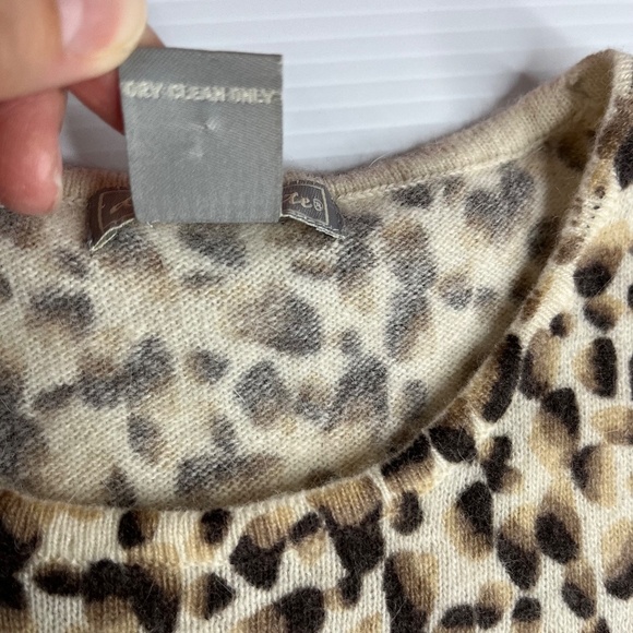 Deane & White 2 pc LS Sweater and Sleeveless Top Lambswool Rabbit Hair Sz Small - Picture 12 of 12